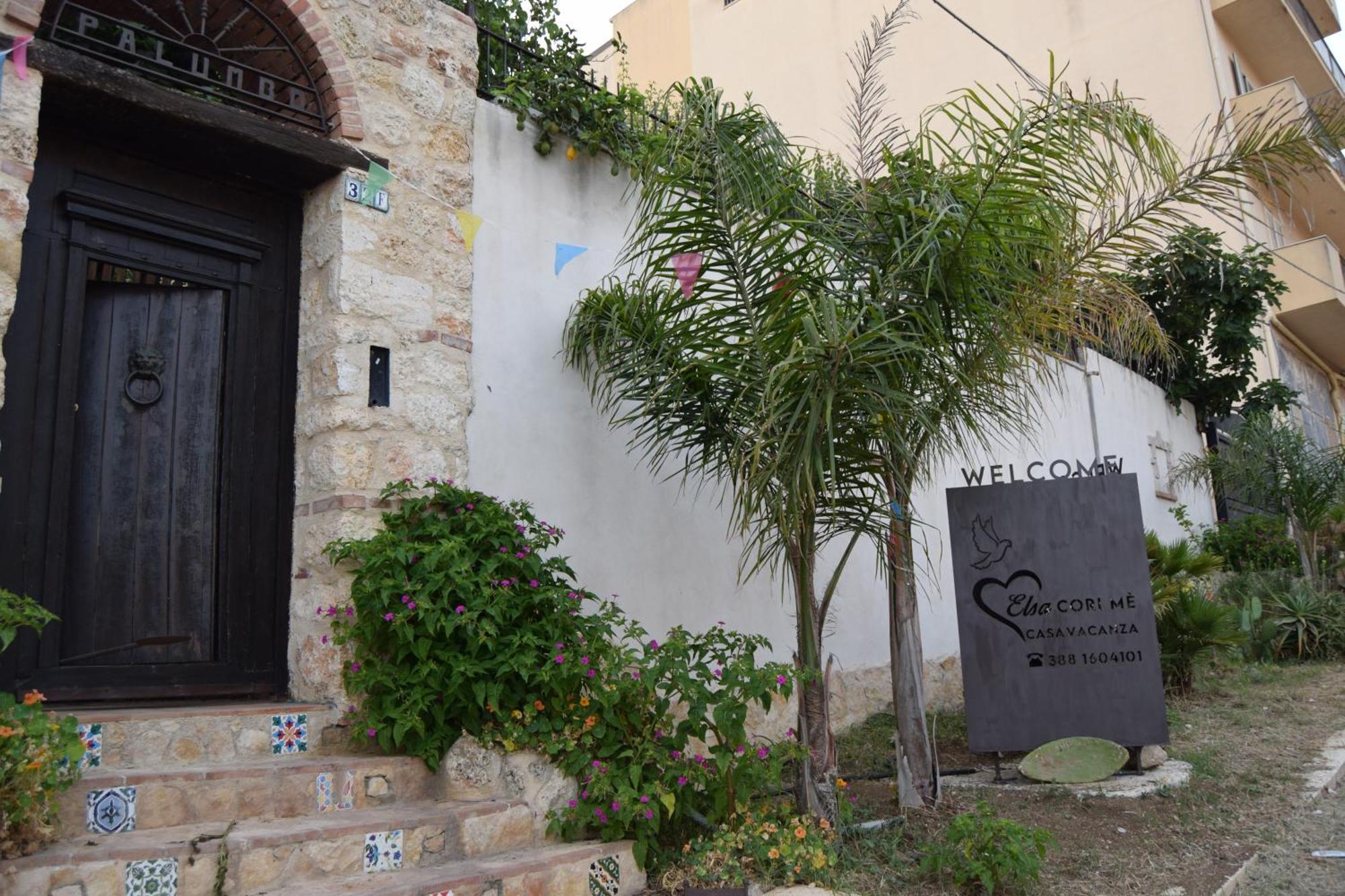 Elsa Cori Me Hotel Favara Bagian luar foto