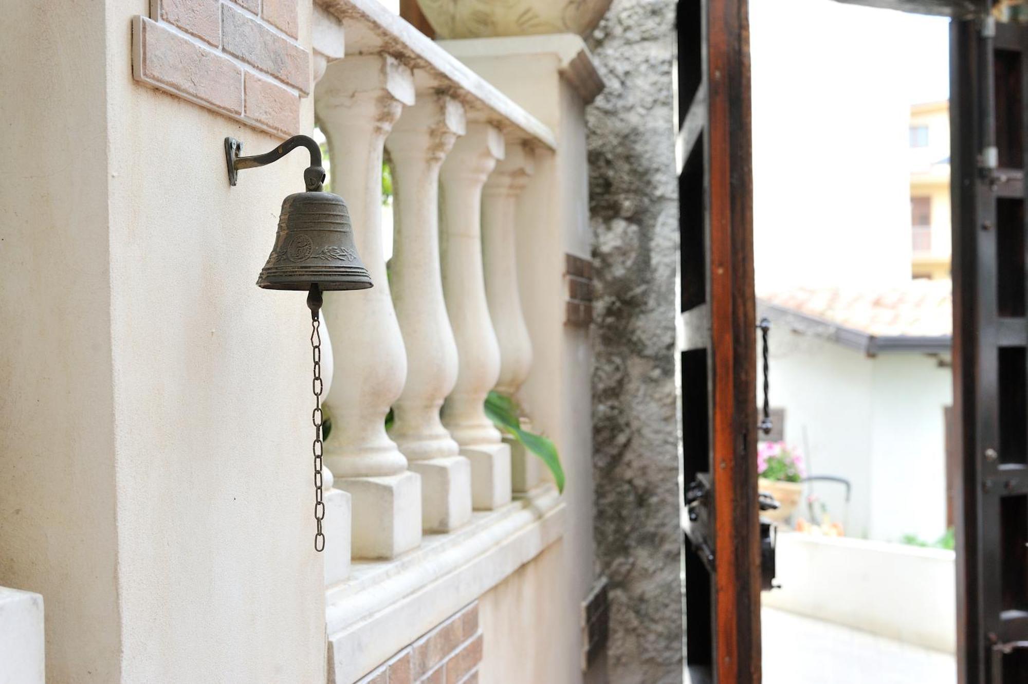 Elsa Cori Me Hotel Favara Bagian luar foto